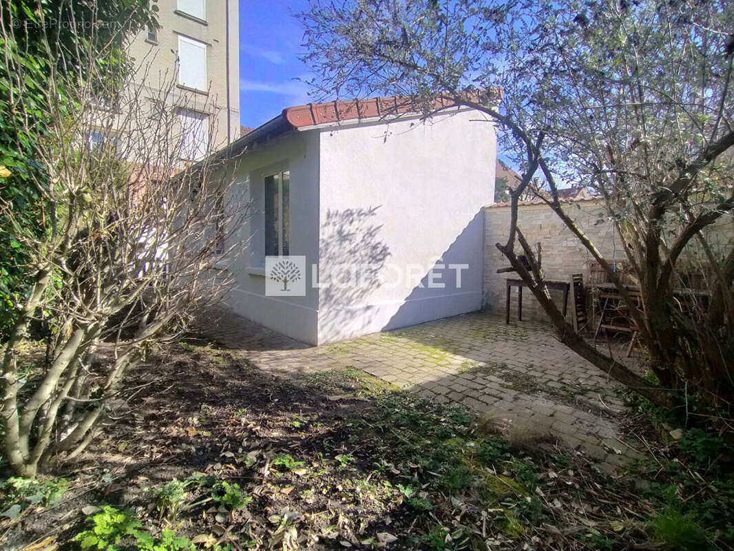 Appartement à FONTENAY-SOUS-BOIS