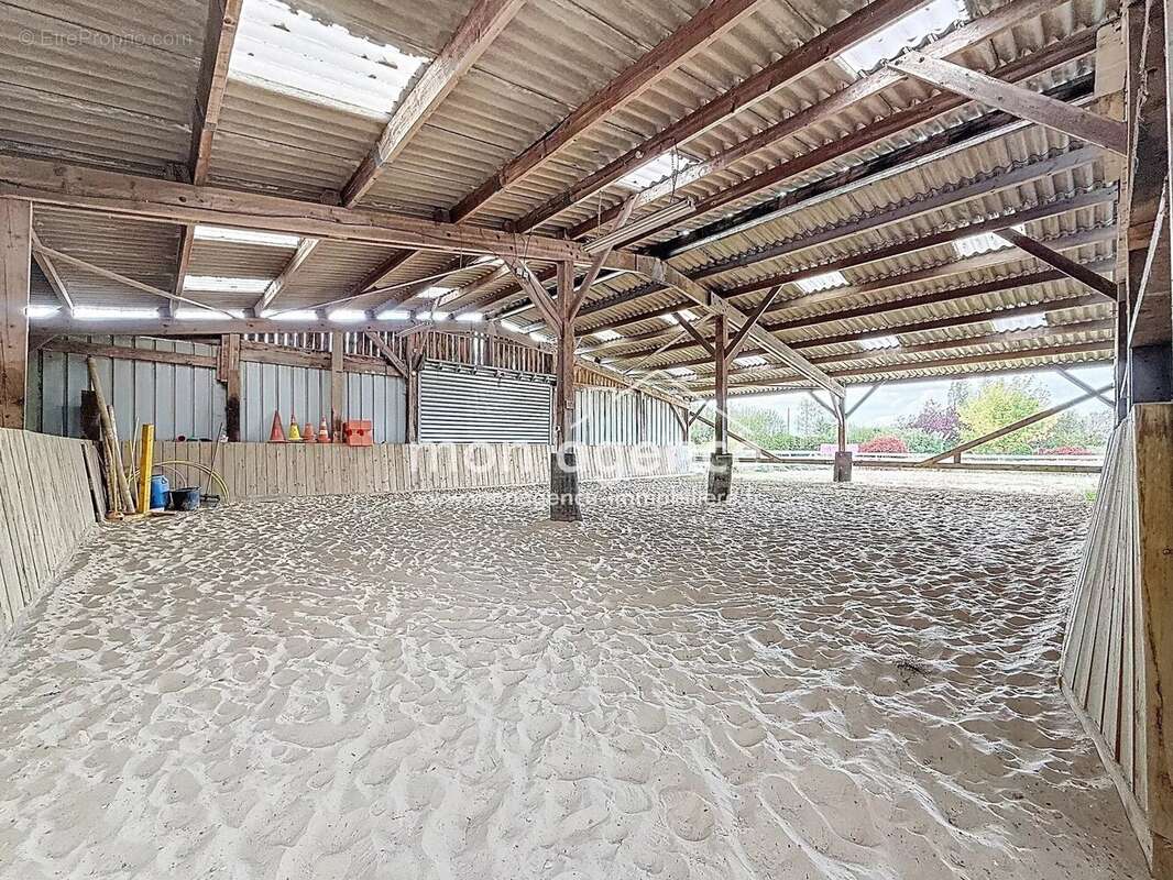 Prox. Franqueville-Saint-Pierre 76520, ensemble de bâtiments agricoles - photo 5