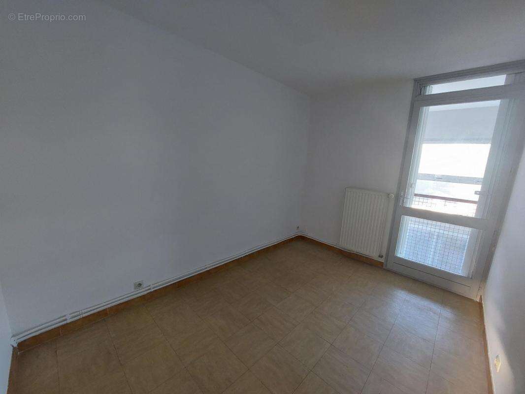 Residence lou souleu, appartement t3 en duplex avec veranda - photo 8