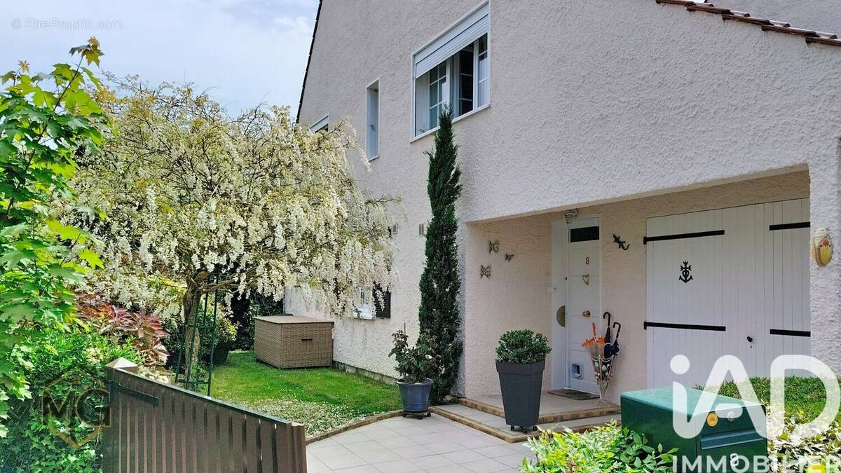 Photo 1 - Maison à BREUILLET