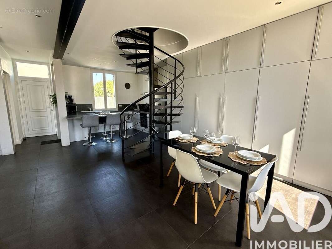 Maison 169 m² à Saint-Vincent-De-Paul  - photo 3