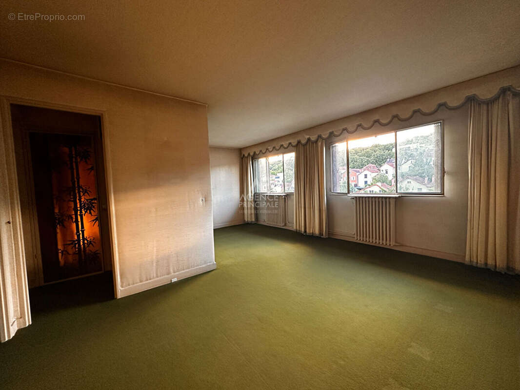 Appartement à CHAVILLE