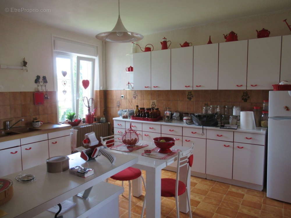 Appartement 108m² à rafraîchir - photo 5