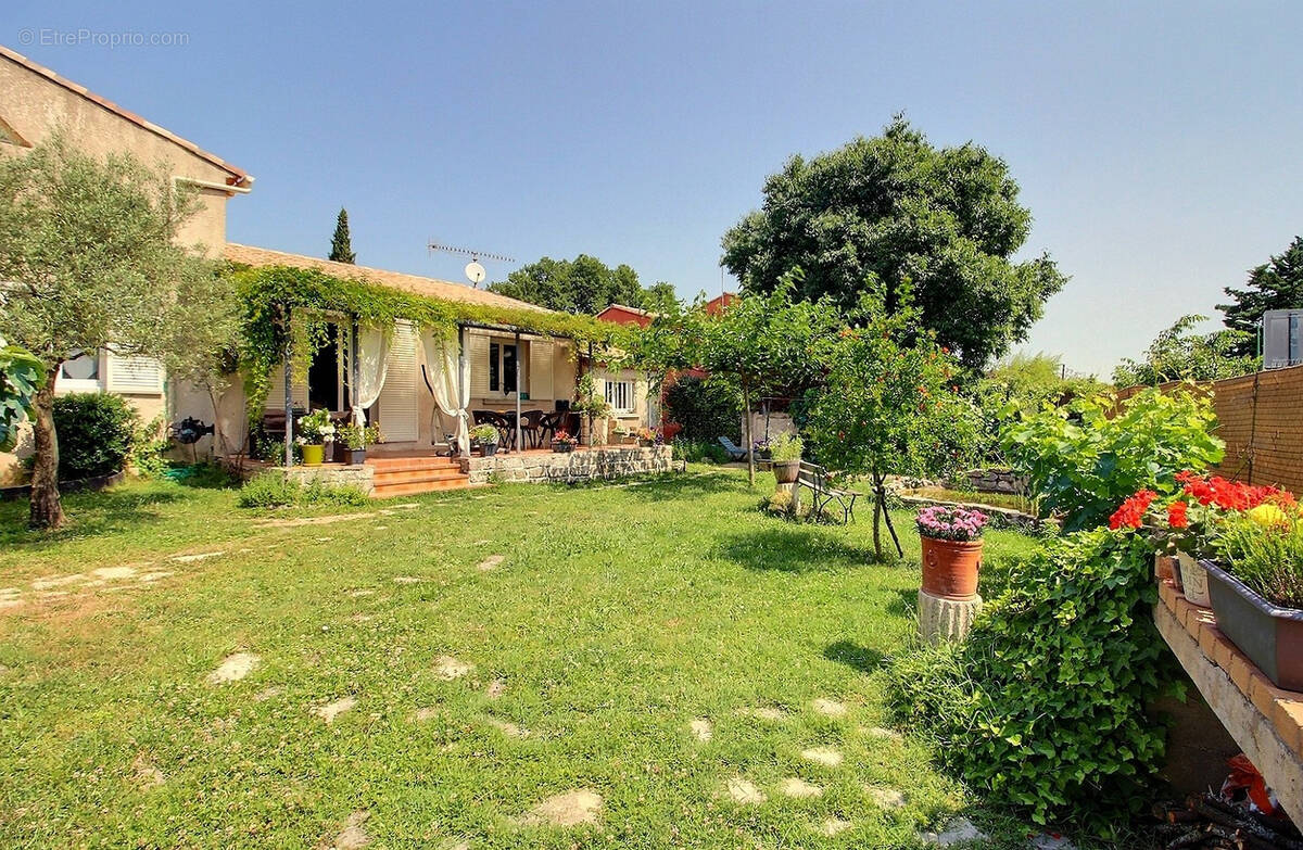 Maison à SAINT-MARTIN-DE-LONDRES