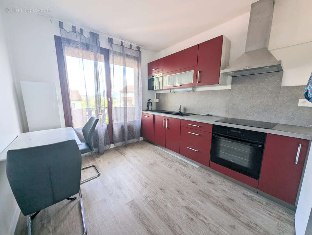 Appartement à MEYTHET