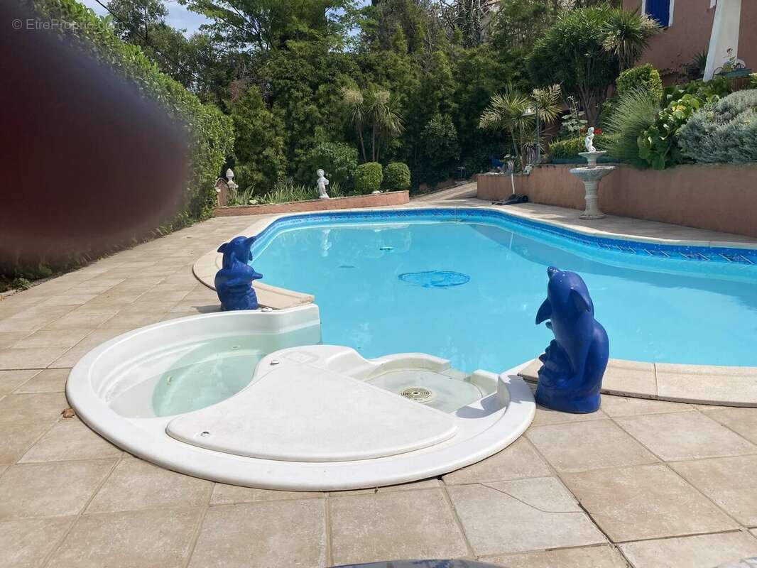 AURIOL VILLA  proche centre - photo 15