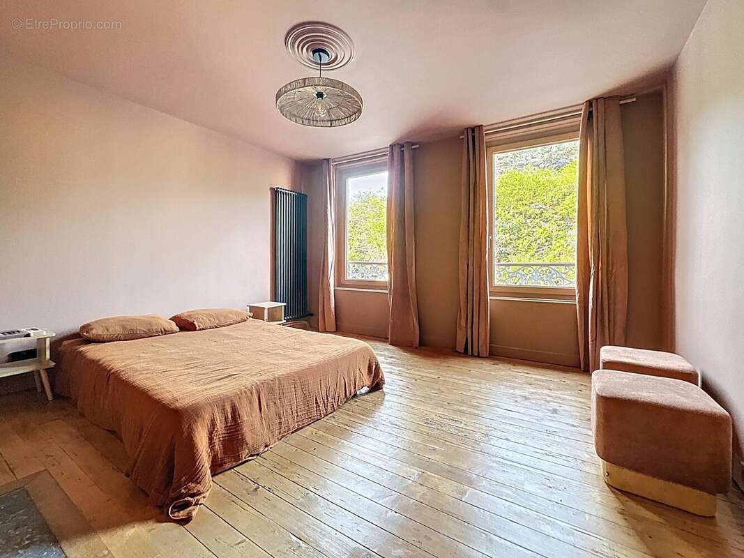 Maison à PONT-L&#039;EVEQUE