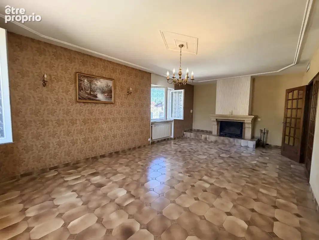 Maison familiale 214 m2 sur un terrain de 2155 m2 - photo 5