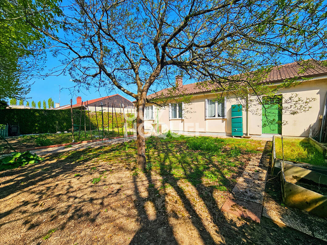 Maison à FONTENAY-TRESIGNY