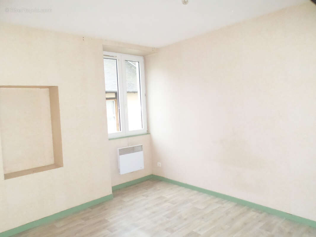 Appartement à LA CHARITE-SUR-LOIRE