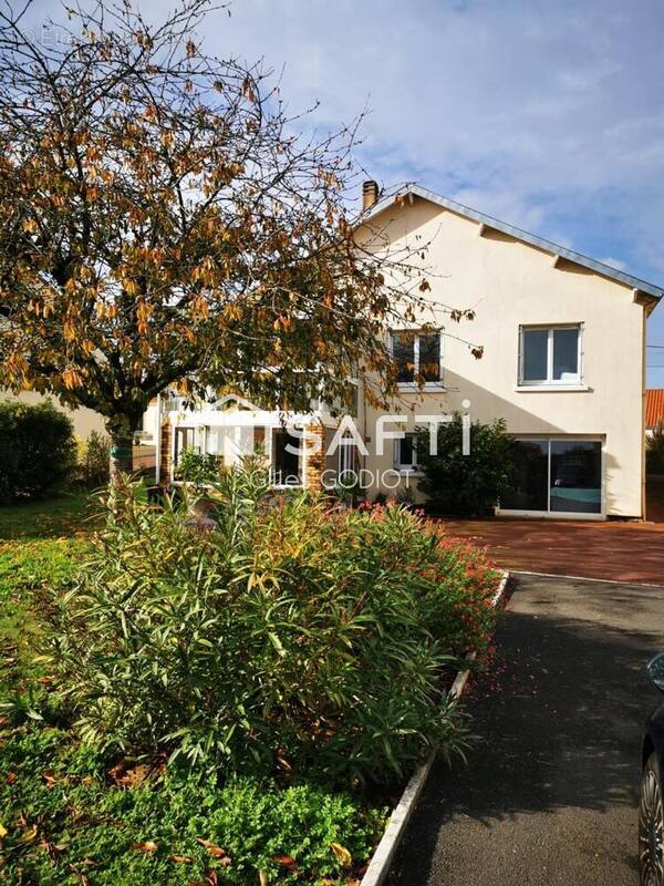 Photo 1 - Maison à BASSE-GOULAINE