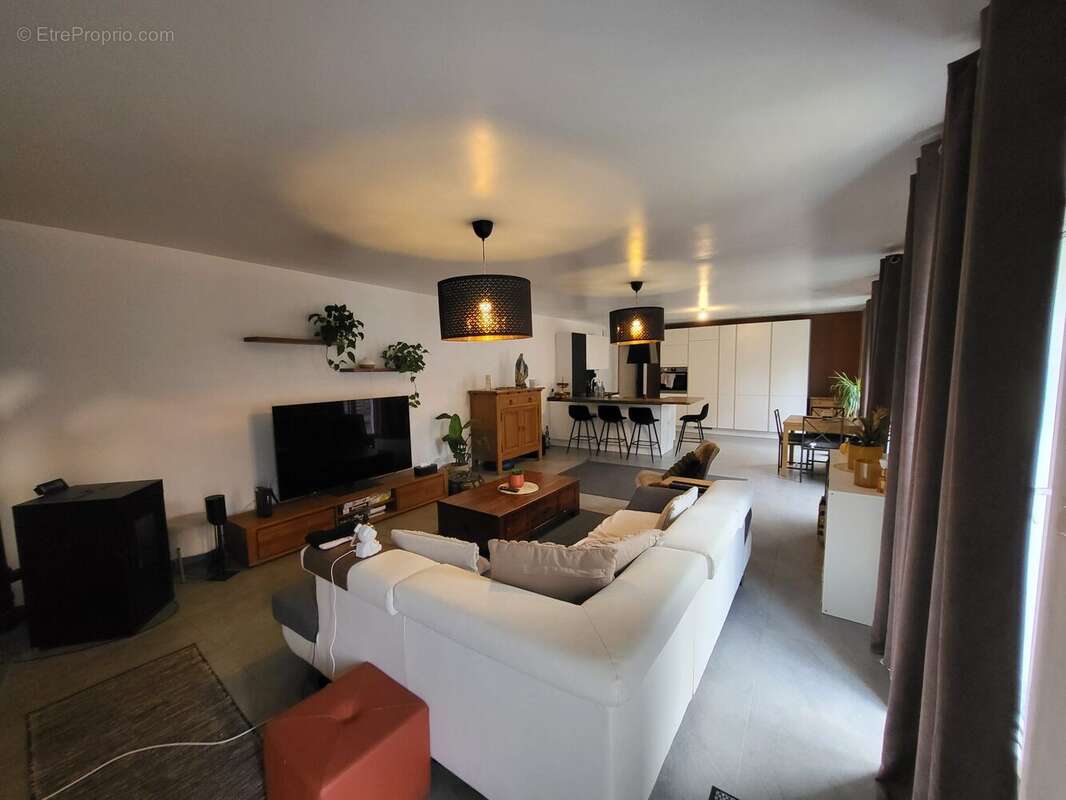 Maison à HUSSIGNY-GODBRANGE