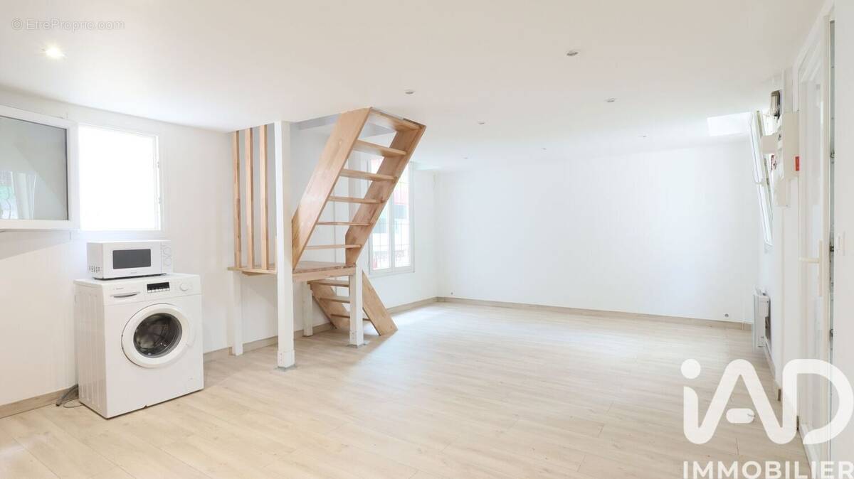 Photo 1 - Maison à IVRY-SUR-SEINE