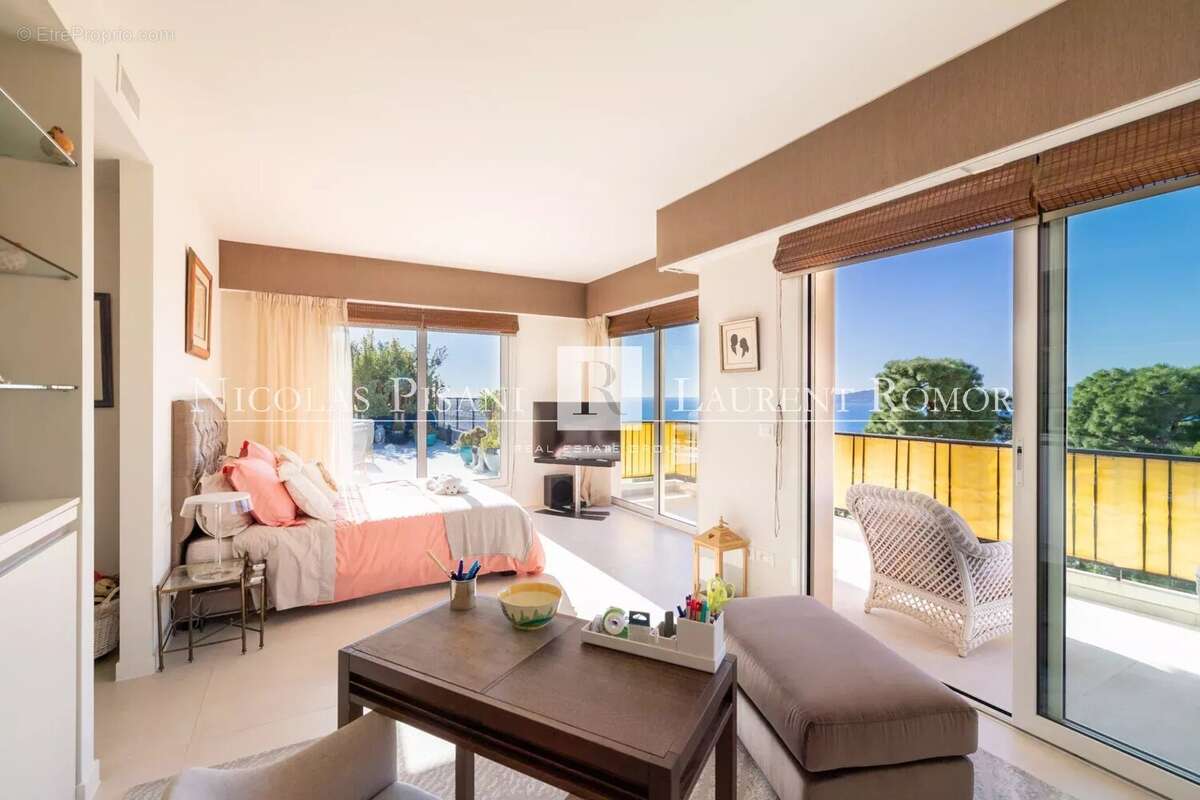 Appartement à CAP-D'AIL