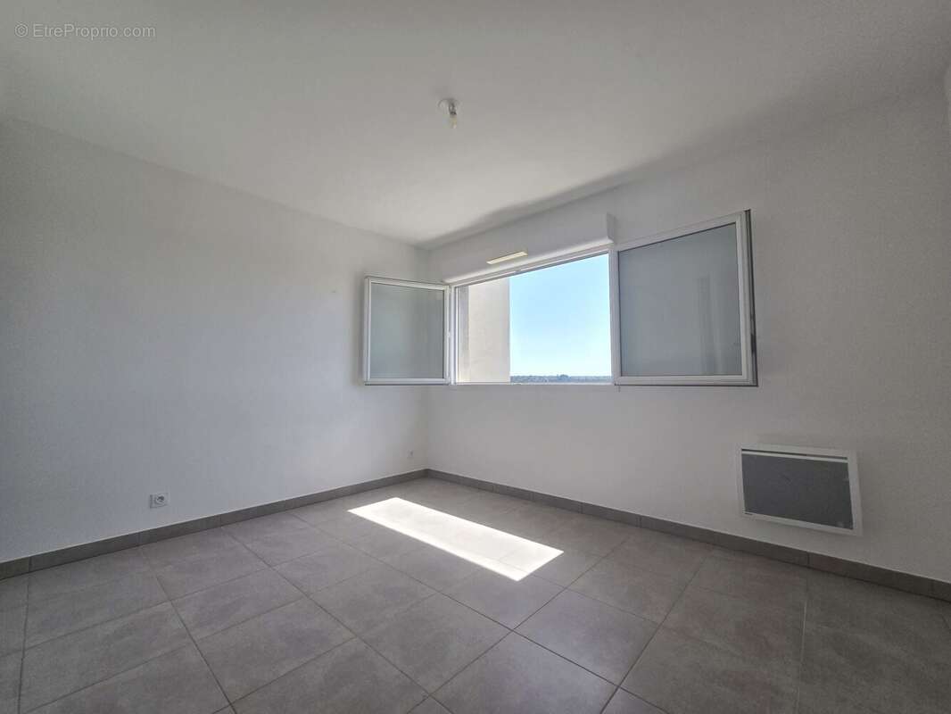 Appartement à LANCON-PROVENCE