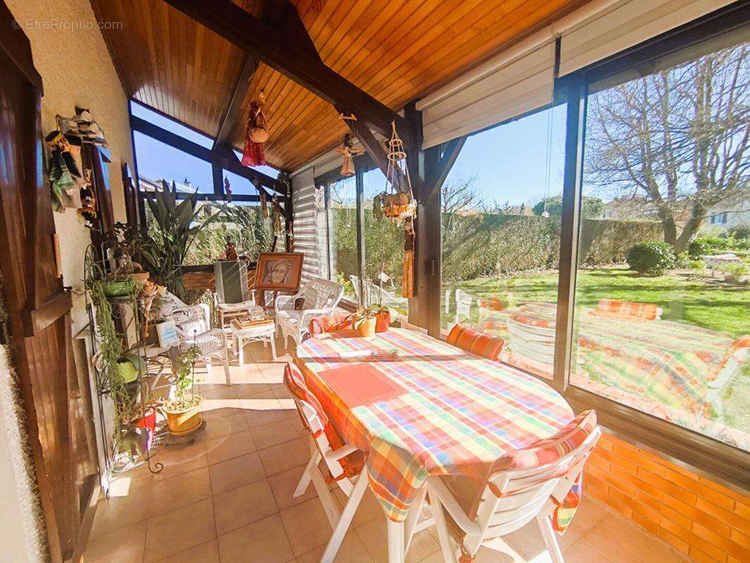 Maison à FONTAINE-LE-COMTE