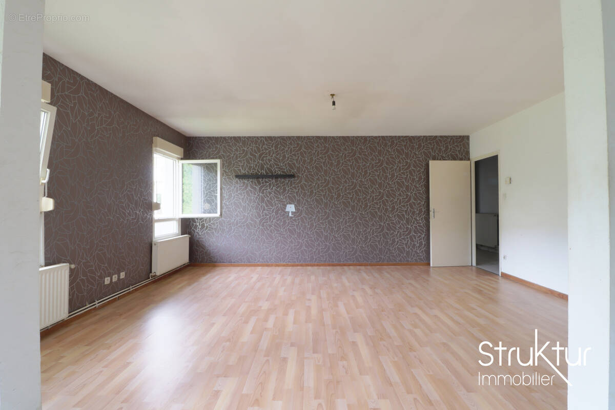 Appartement à ALGRANGE