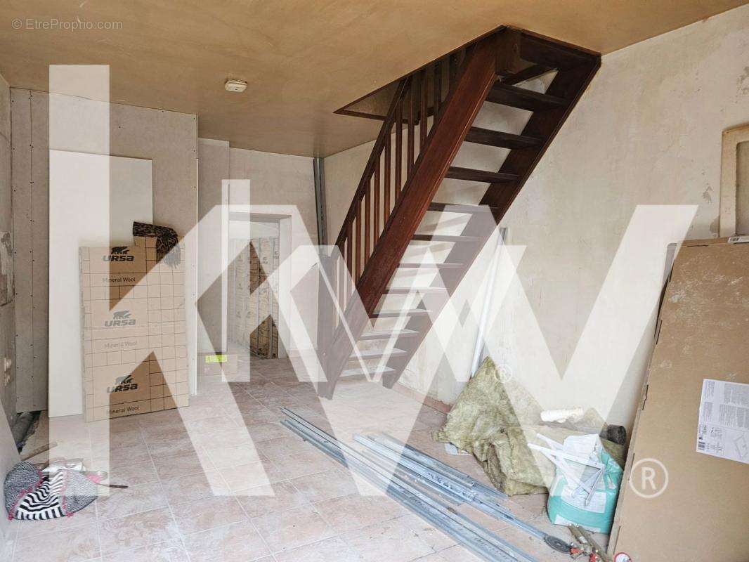 Maison à SAINT-JUERY