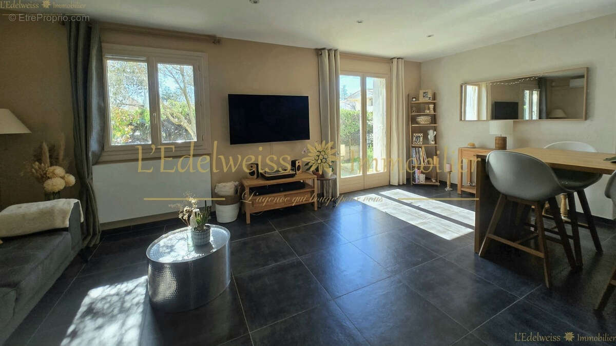 Maison à BOUILLARGUES