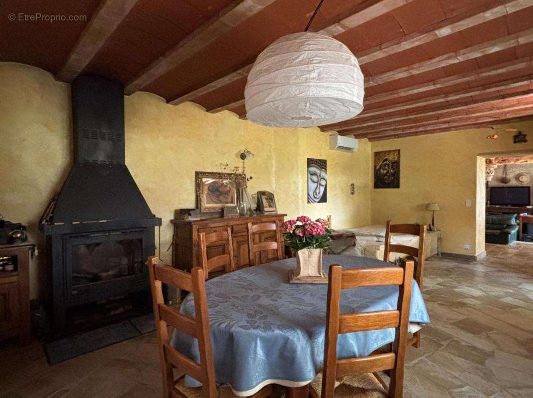 Maison 280 m² à Sernhac  - photo 5