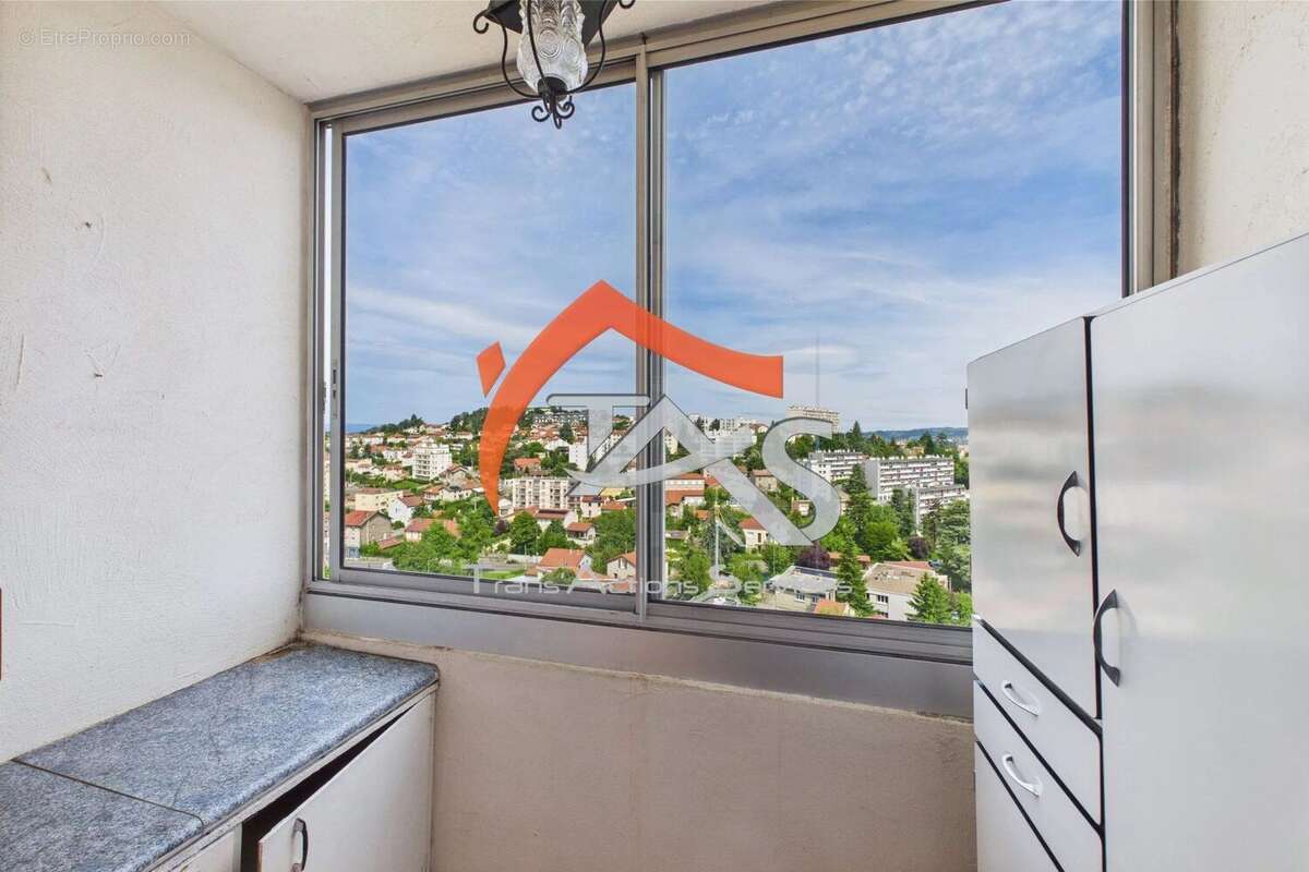 Appartement à SAINT-ETIENNE