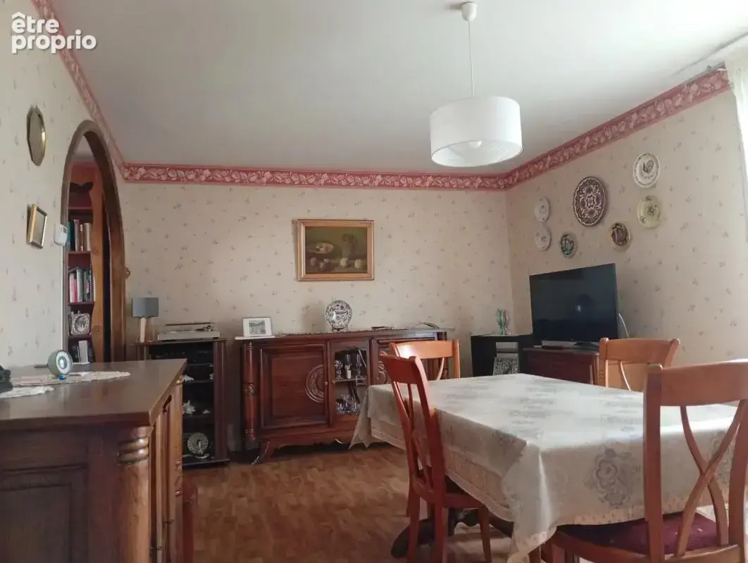 Maison mitoyenne de 85m² avec jardin et sous-sol - photo 7