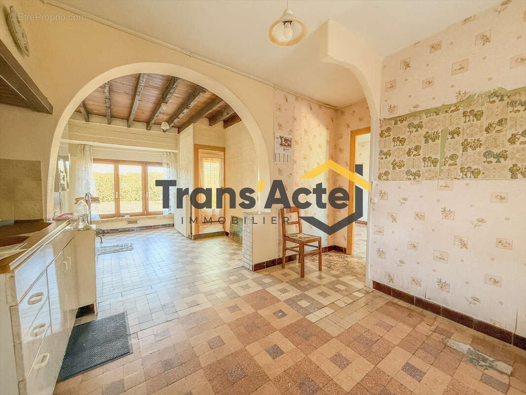 Maison à BEAURAINS