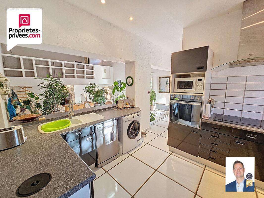 Maison à SAINT-CEZAIRE-SUR-SIAGNE