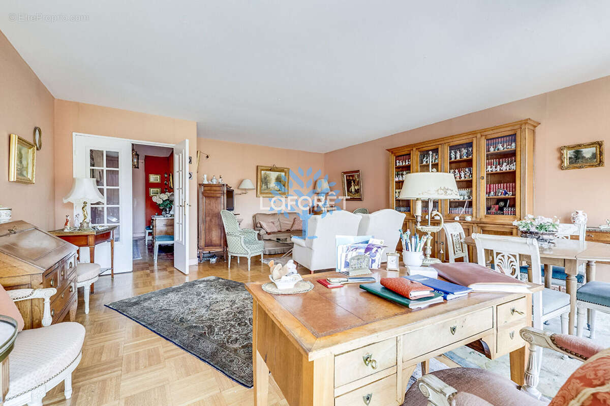 Appartement à PARIS-19E