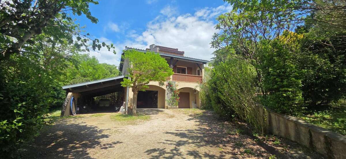 Maison à BEAUMONT-SUR-LEZE