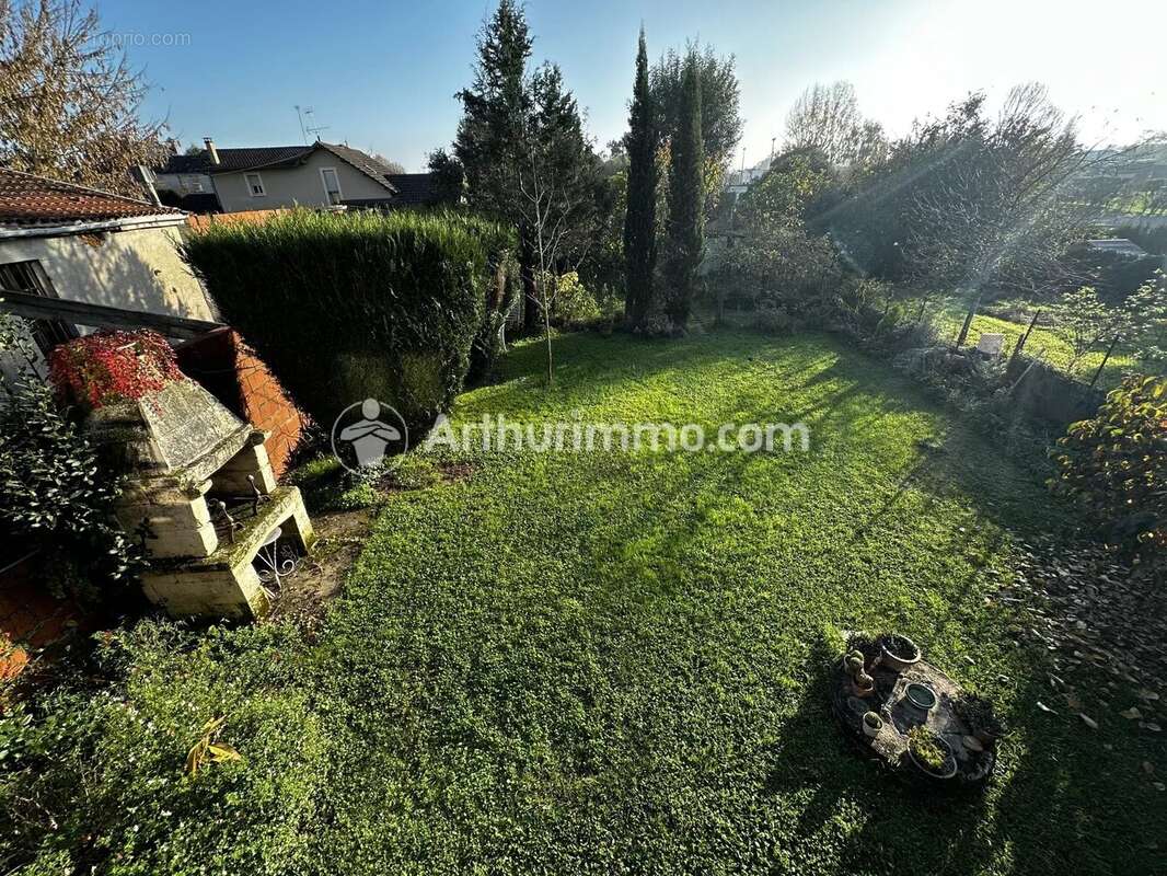 Maison à MONTPON-MENESTEROL