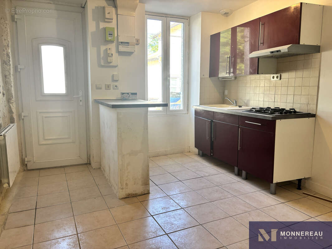 Maison à GOND-PONTOUVRE