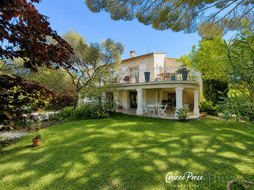 Maison à GARONS