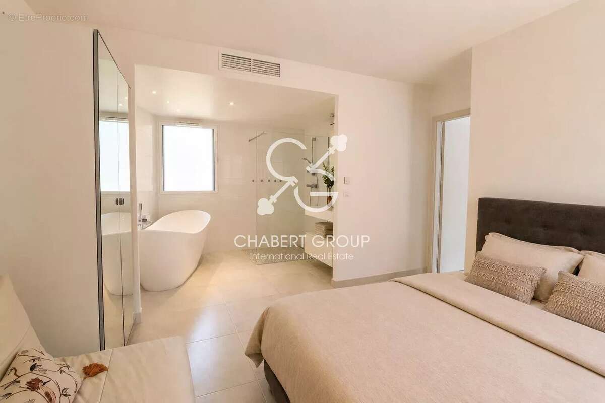 Èze – appartement – 2 pièces – 51 m² – terrasse – vue mer – parking - piscine - photo 9