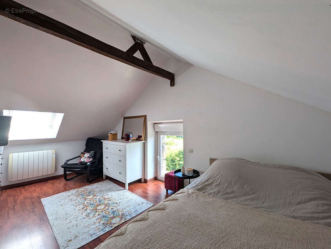 Maison à BAGUER-MORVAN