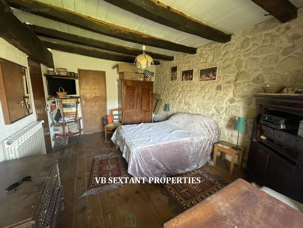 Entre- Deux- Mers, À 15mn de Saint-Émilion et 50 mn de Bordeaux,  coup de coeur pour ce  domaine de 13 hectares, rare et emprein - photo 11