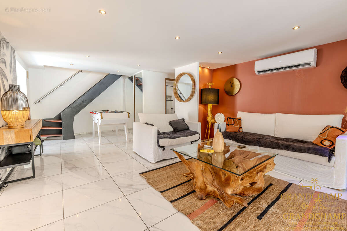 Duplex T3 avec jacuzzi et vue marina - ANSE MARCEL - photo 2