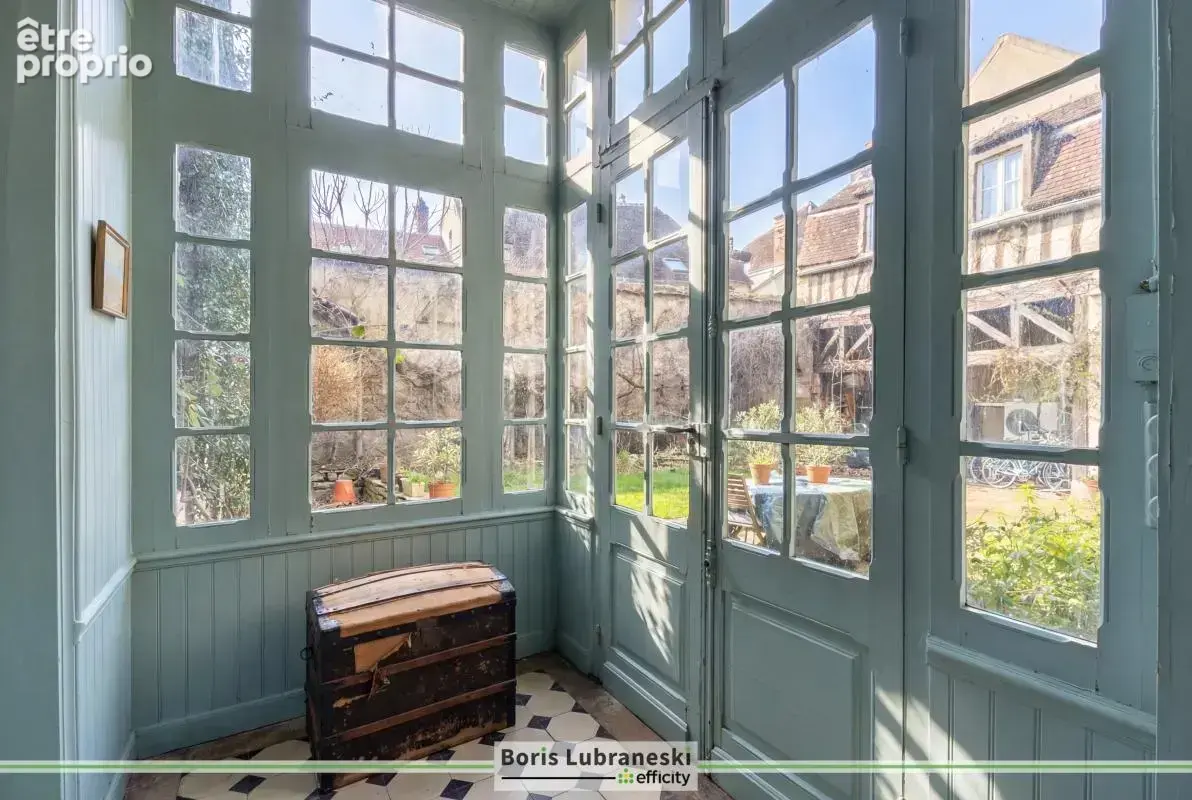 Maison 315 m² à Auxerre  - photo 2