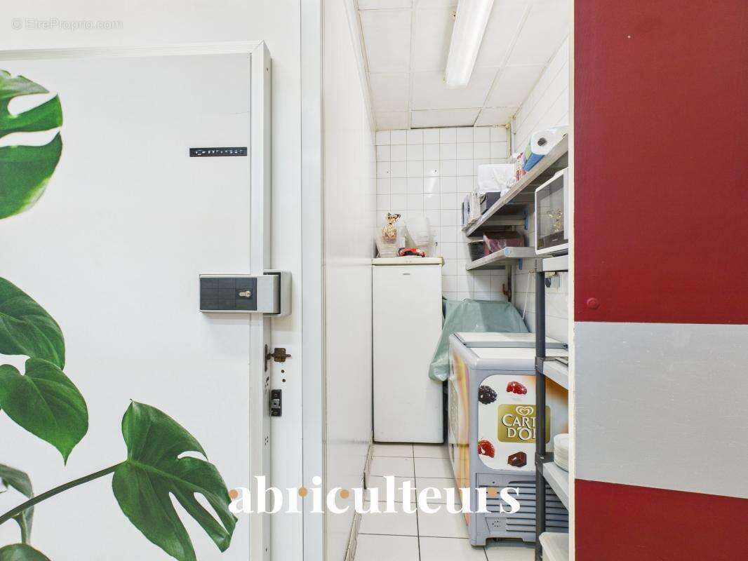 Commerce  Cession de bail de 95.00 m² en vente à  Wissous (91320) - photo 10