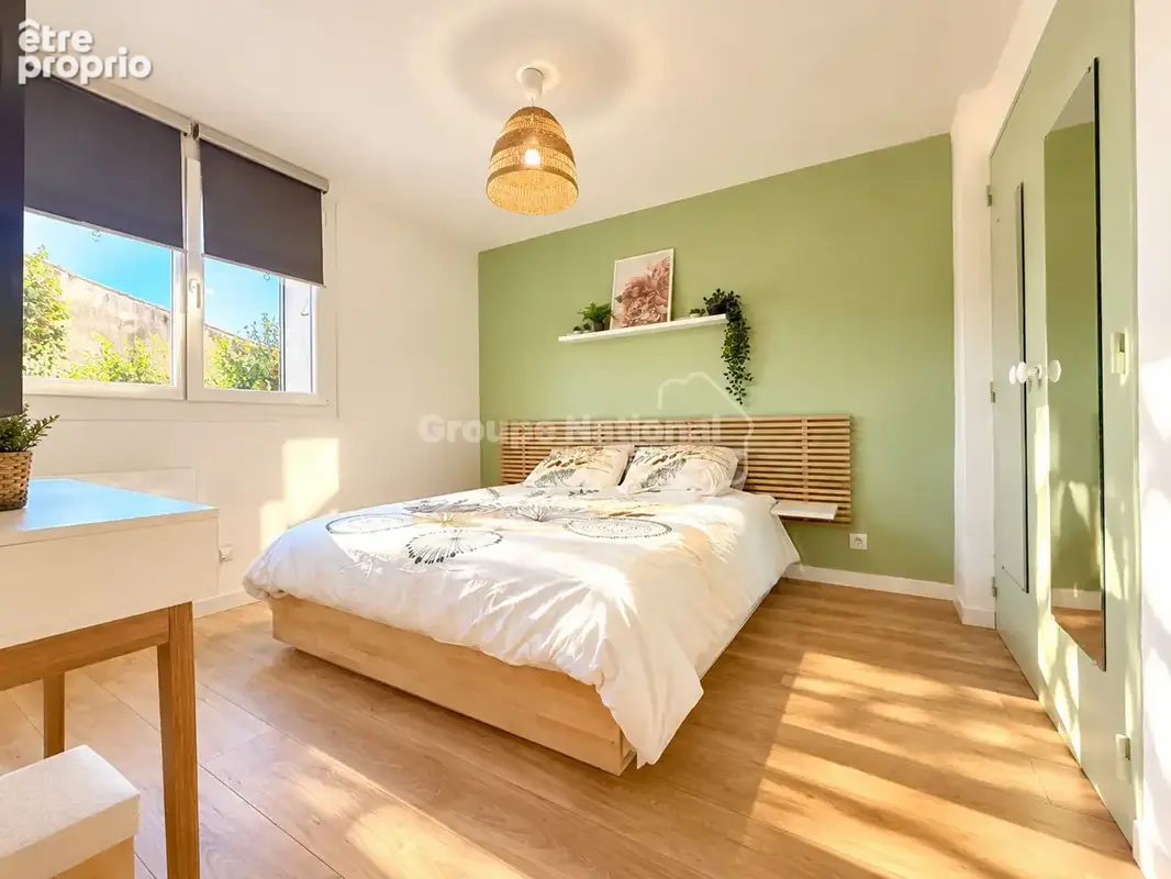 Magnifique maison entièrement rénovée avec extérieur et grand garage ! - photo 4