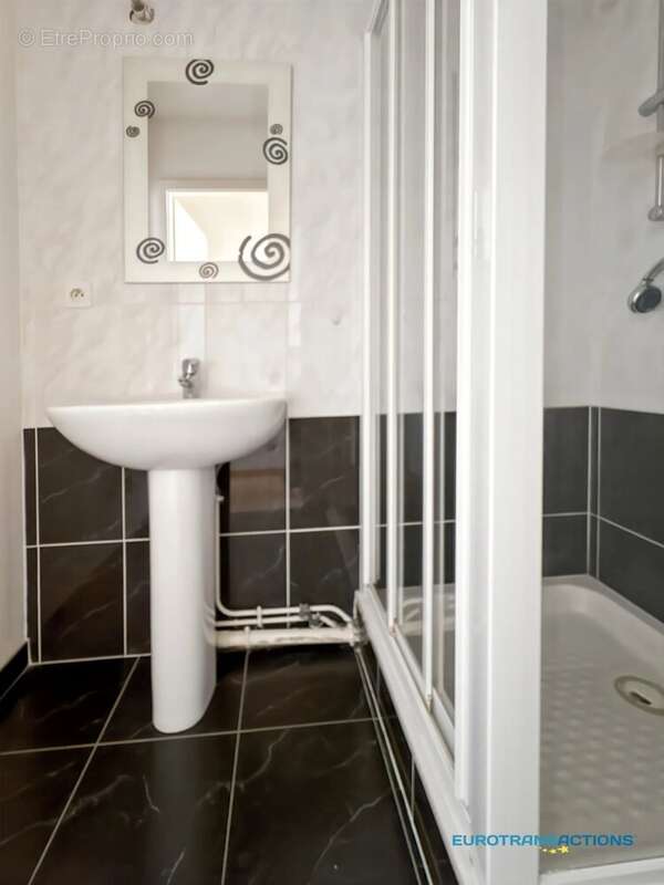 OBERHOFFEN-SUR-MODER, Appartement F4 de 80m² avec 2 terrasse et double garage - photo 9