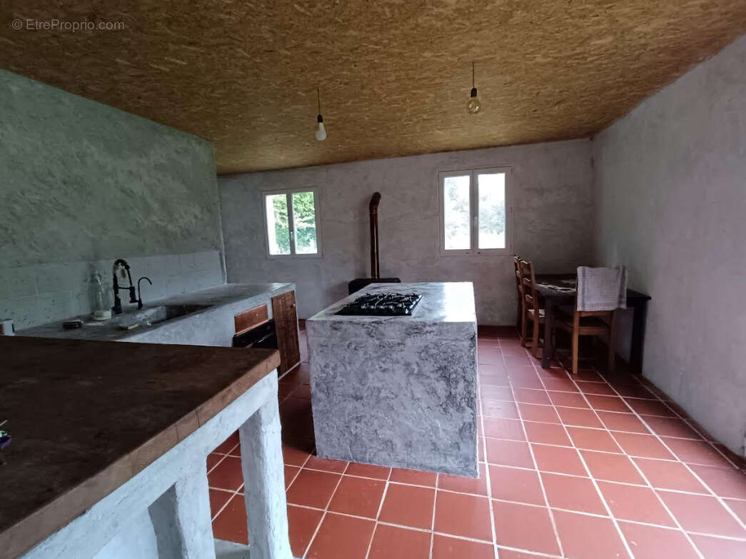 Maison à LAZ