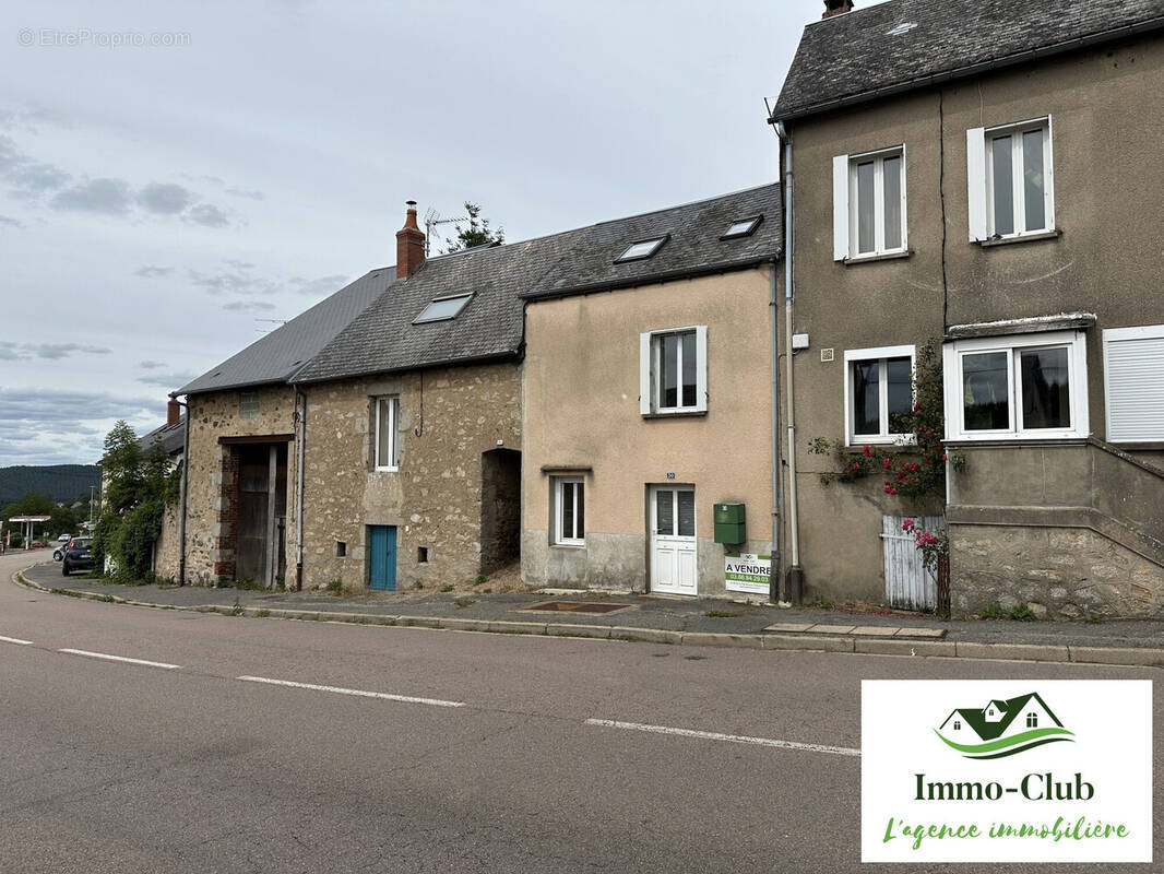 Maison à CHATEAU-CHINON(VILLE)