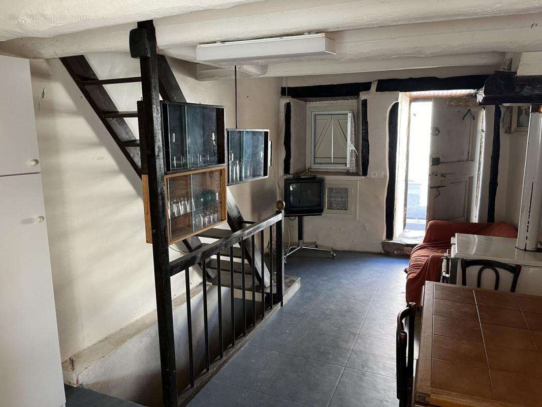 Maison à GRENIER-MONTGON