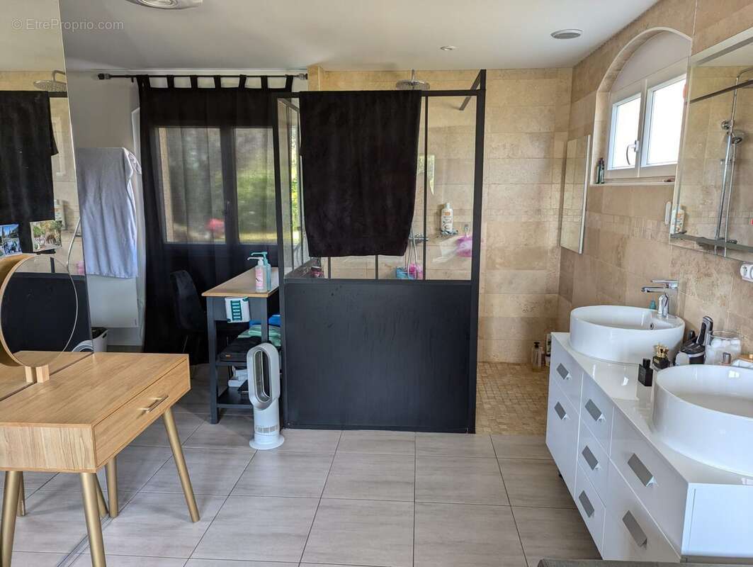 Maison 160 m² à Thevet-Saint-Julien  - photo 33