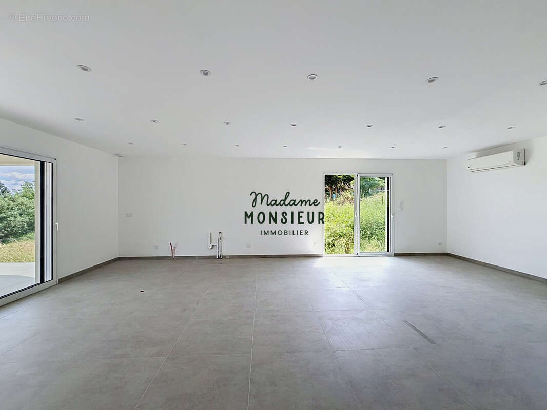 Maison contemporaine de plain-pied avec prestations haut de gamme et vue dégagée - photo 2