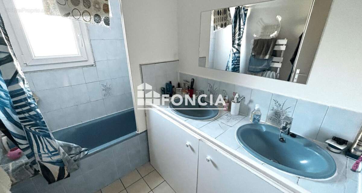 Maison à VILLENAVE-D'ORNON