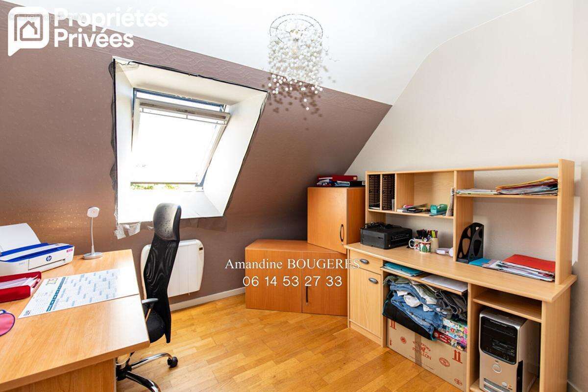Maison saint didier  35220 avec 100 m² de garage - a 5 minutes de la gare-  293 900  euros hai - photo 8