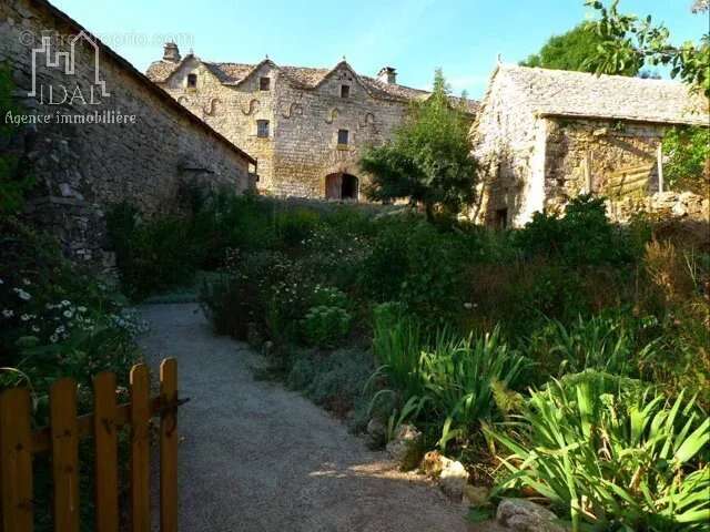 Maison à SEVERAC-LE-CHATEAU