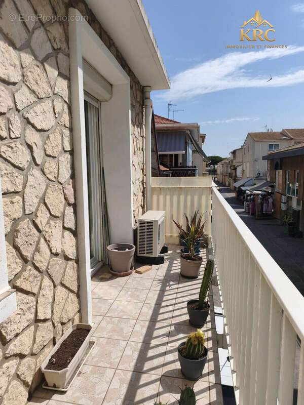 Appartement 86 m² à Le Grau-Du-Roi  - photo 2